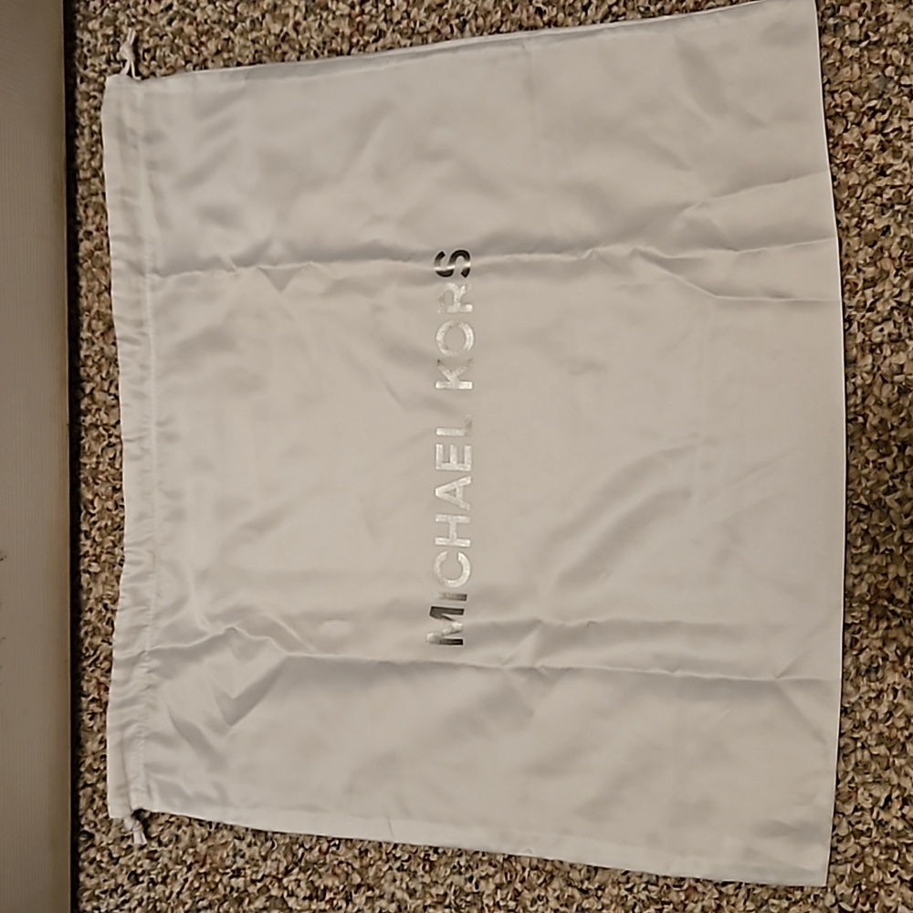 MK DUST BAG
